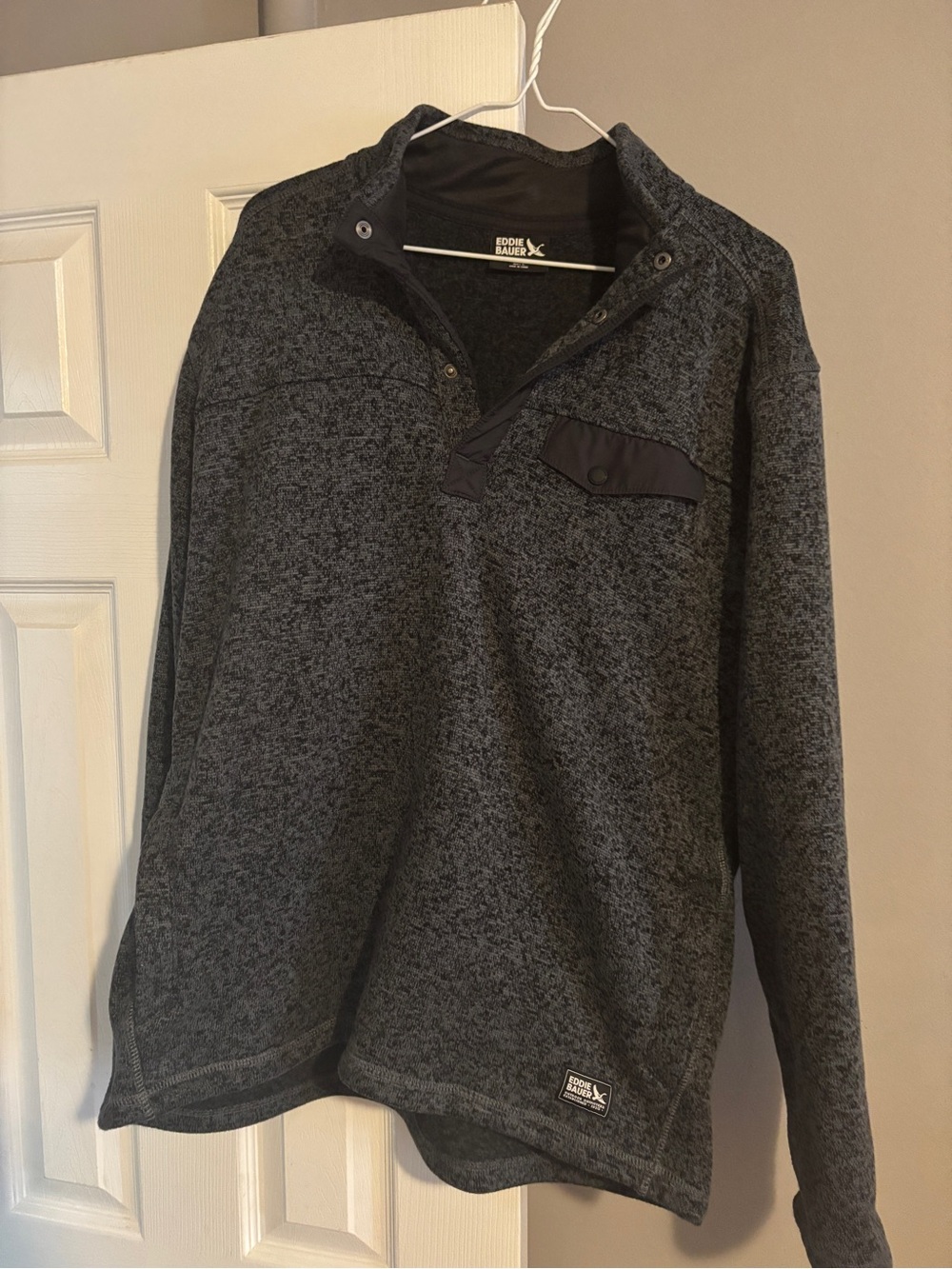 Eddie Bauer Men’s Dark Gray Crewneck Snap Pullover size large